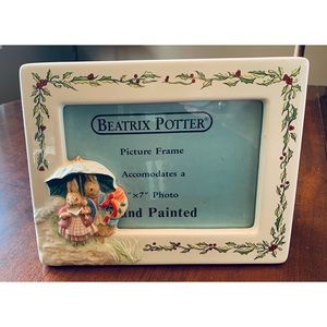 Schmid Beatrix Potter Rabbits in the Snow frame ❣️